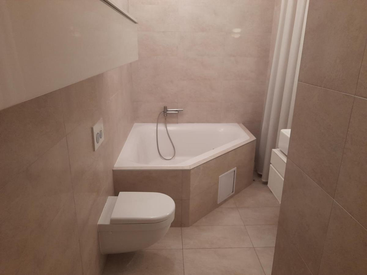Beautiful Appartment In The Old Town Of Bratislava Exterior photo